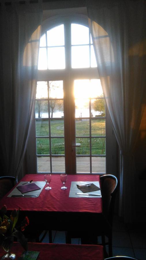Auberge Du Lac De Mondon Mailhac-sur-Benaize Zewnętrze zdjęcie