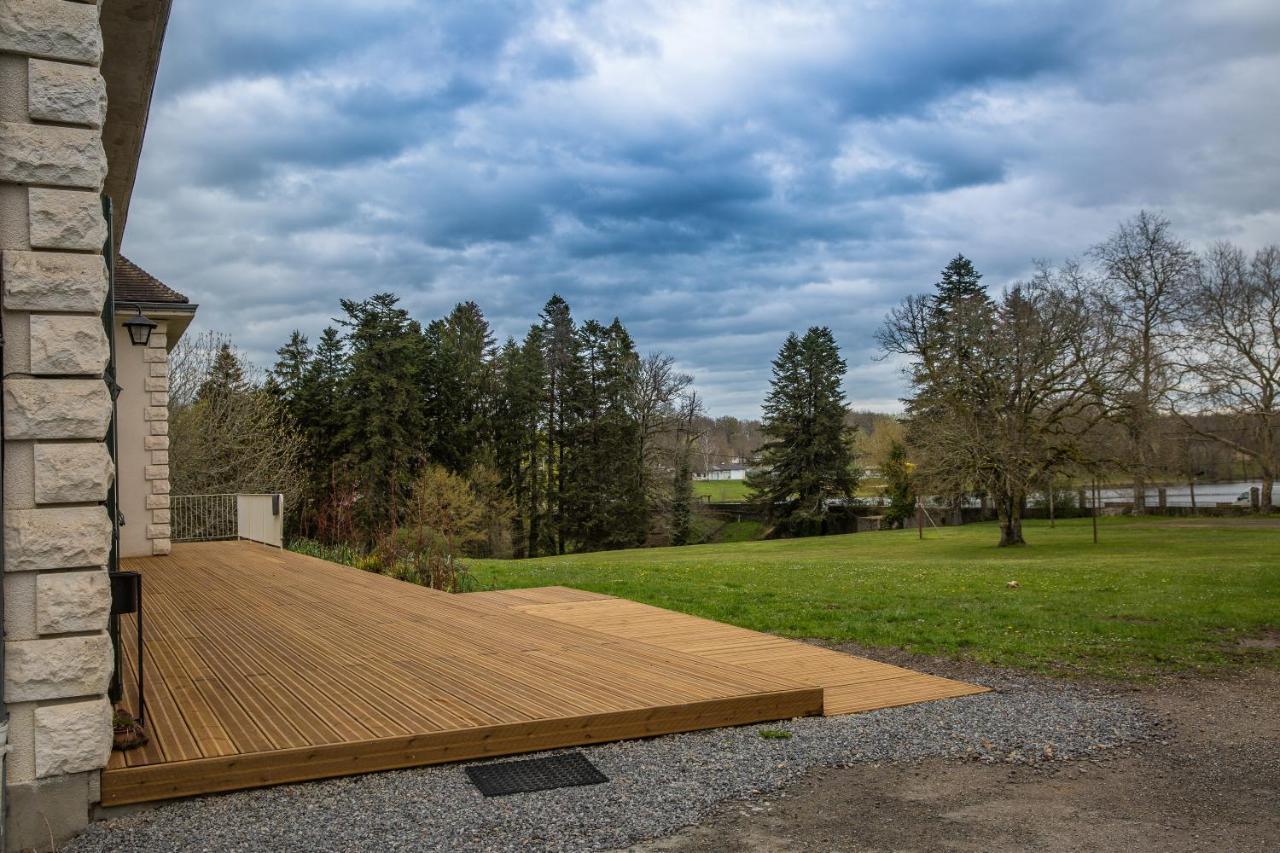 Auberge Du Lac De Mondon Mailhac-sur-Benaize Zewnętrze zdjęcie