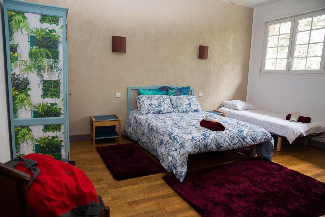 Auberge Du Lac De Mondon Mailhac-sur-Benaize Zewnętrze zdjęcie